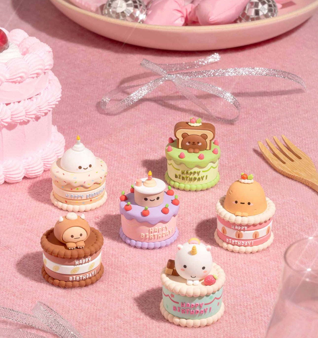 Smoko Friends Bday Cakes