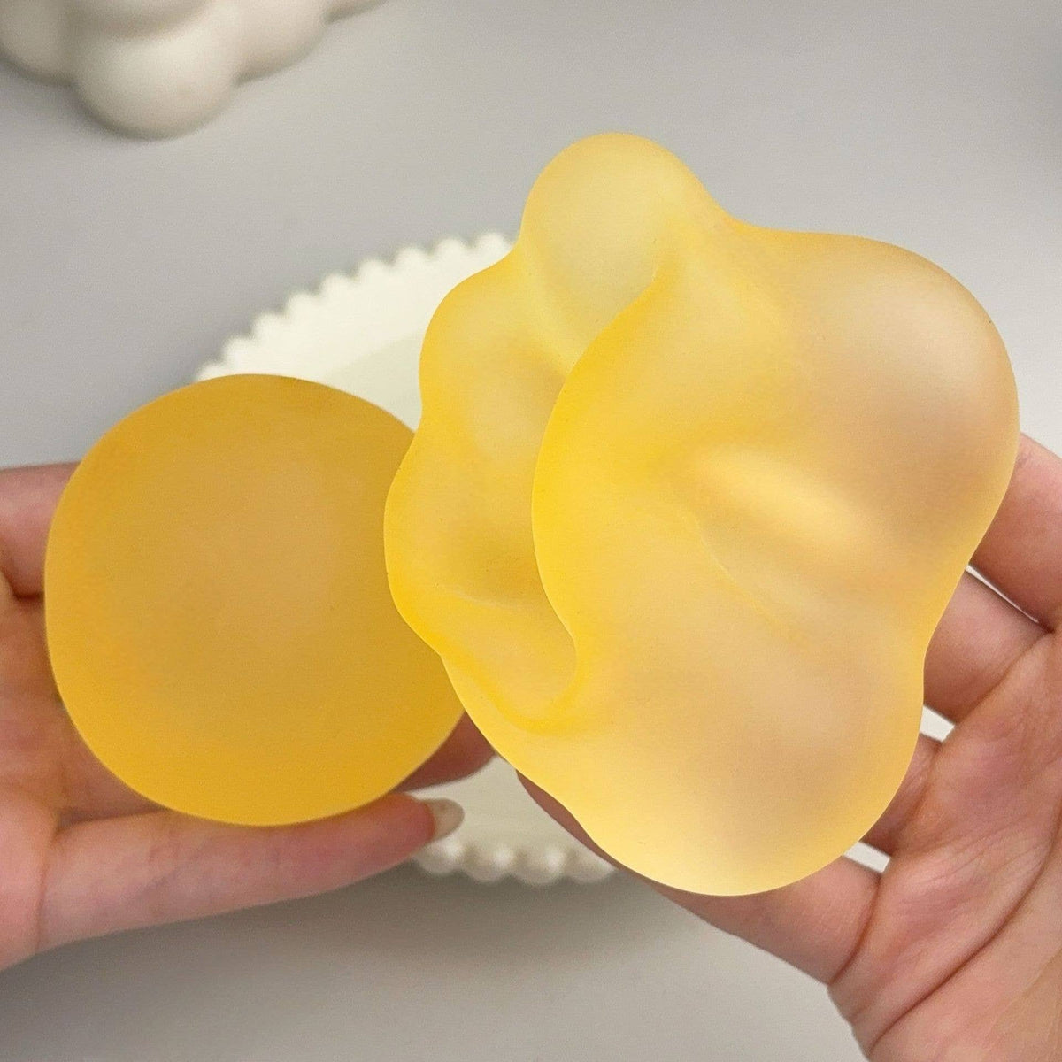 Moldable Frosted Coconut Oil–Style Squishy