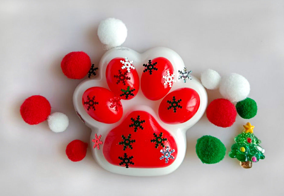 Taba Zaba Xmas Paw-1